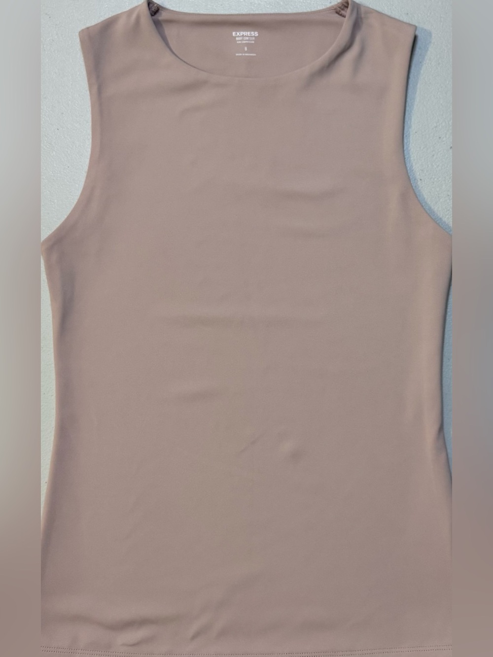 Express Easy Essential Sleeveless Shell Top Taupe Greige Blouse Size Small